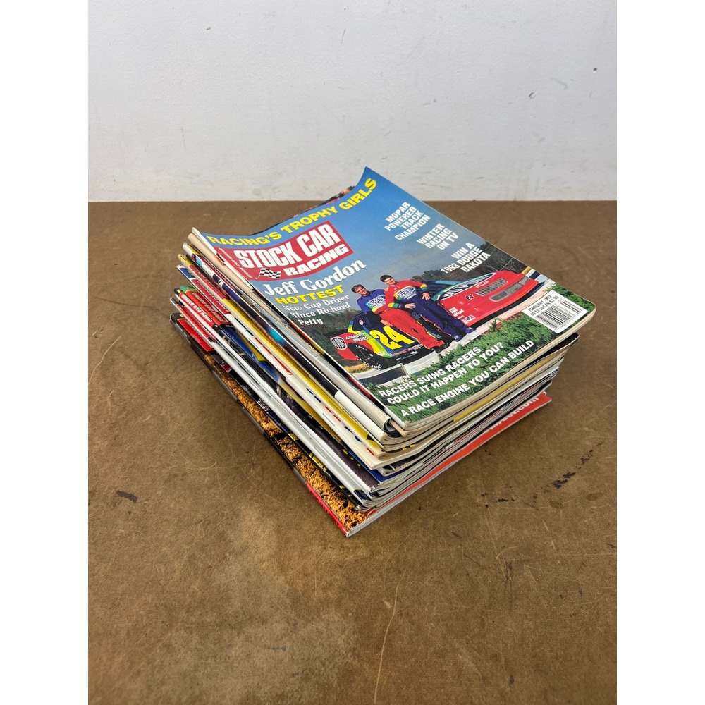 Lot of 20+ Stock Car Racing Magazines Jeff Gordon Richard Petty NASCAR 1989-2002
